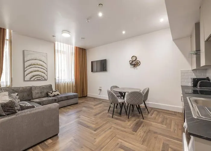 The Pocklington - The New Walk Suite