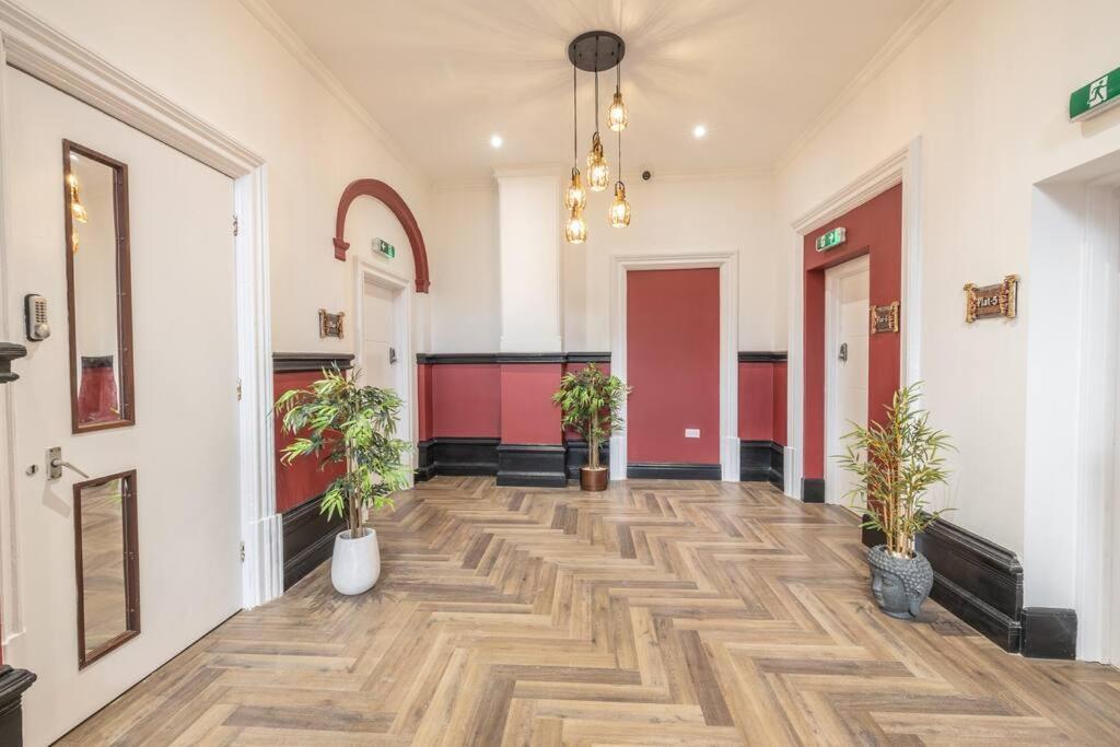 The Pocklington - The New Walk * Leicester